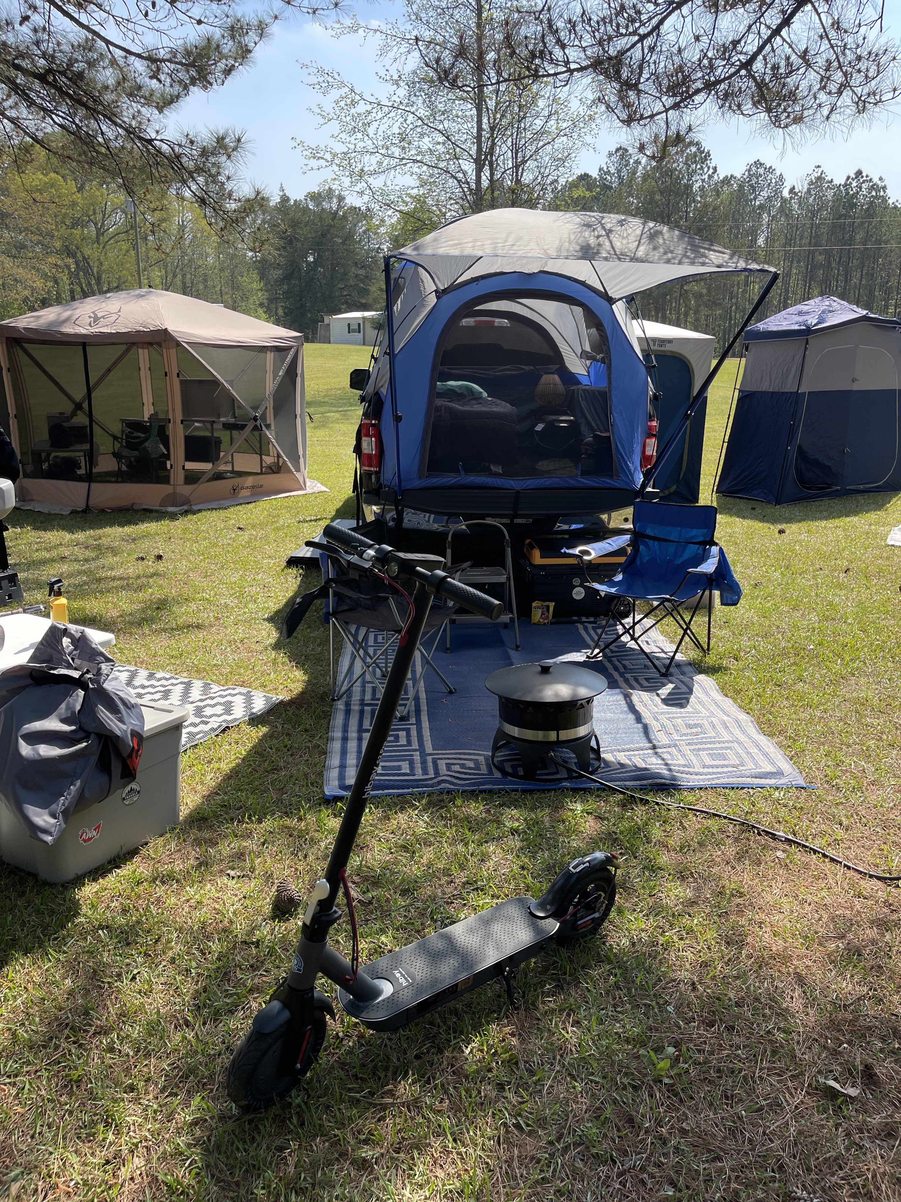 AVR electric scooter camp